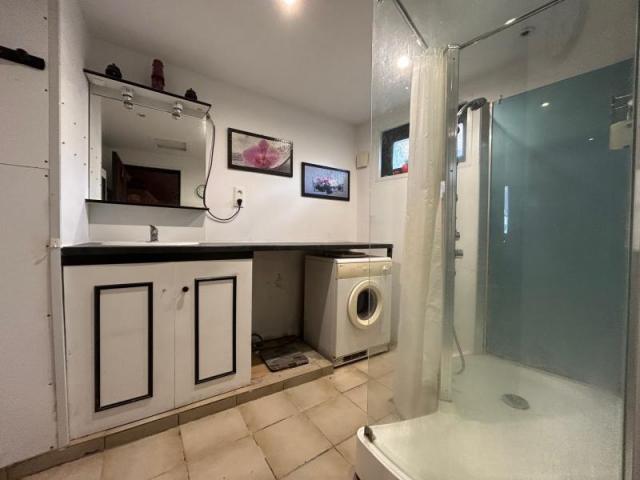 Fermette en L à rénover complétement développant 152m2 et bâ