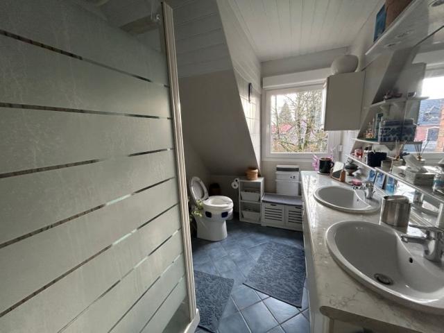 Pavillon individuel situé dans une rue calme et prisée !! 