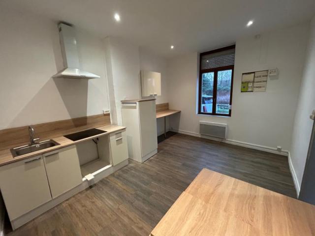 Maison 1930 individuel très bon état développant 80m2 et bât