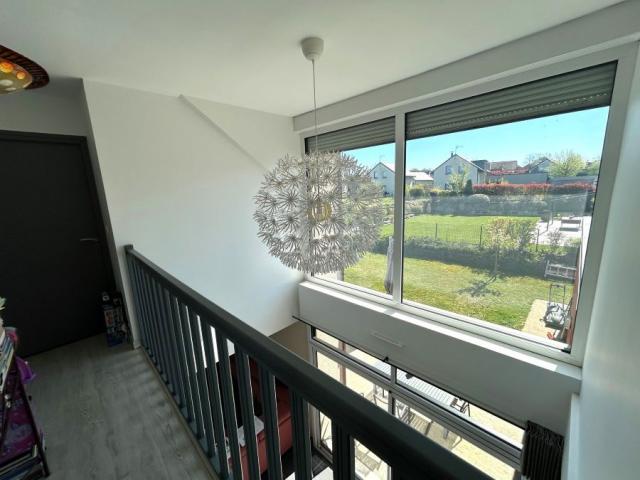 Pavillon individuel semi plain pied de 2013 développant 157m