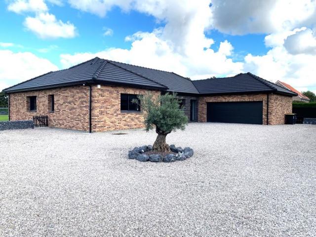 Plain-pied individuel neuf, secteur calme et prisé, 180m2 ha