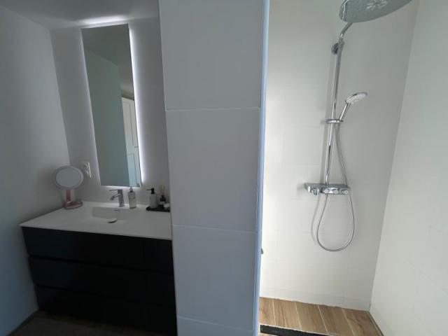 Pavillon individuel semi plain pied de 2023 ! Excellent état