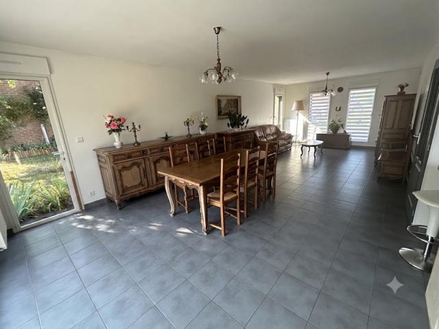 Plain-pied individuel achevé en 2014 développant 110,85m2 et