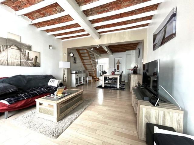 Maison de ville mitoyenne de 86m2 en excellent état bâtie su