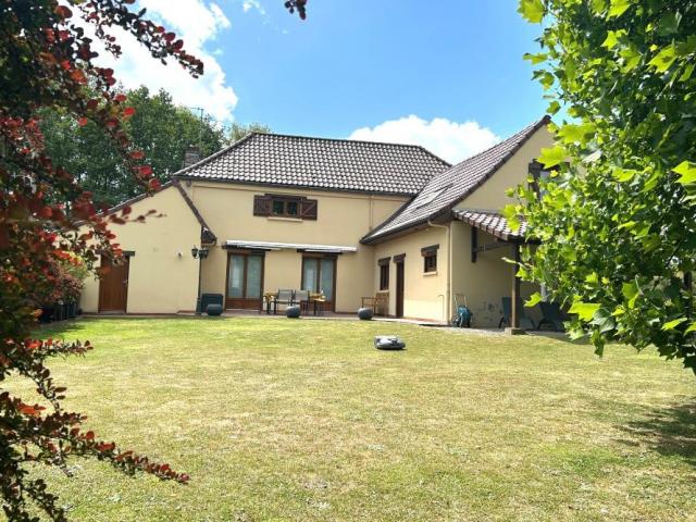 Maison de campagne individuelle avec charme et cachet bâtie 