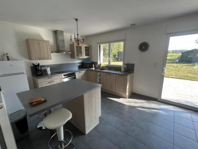 Plain-pied individuel achevé en 2014 développant 110,85m2 et