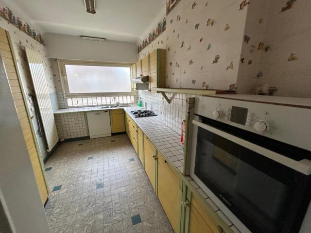 Centre ville, immeuble à usage mixte développant plus de 257