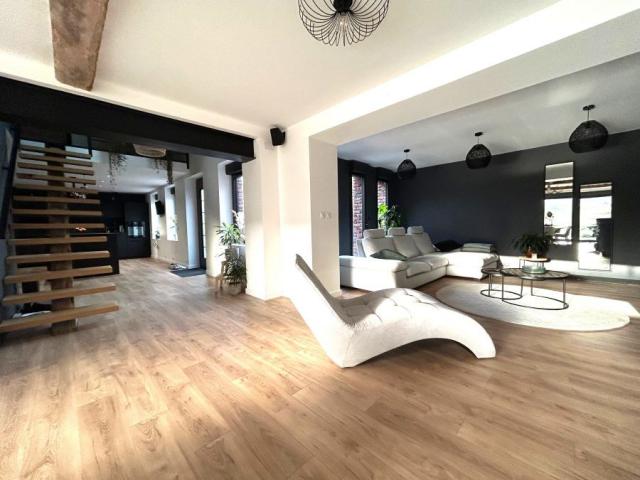 Très belle rénovation, charme et cachet pour cette longère i