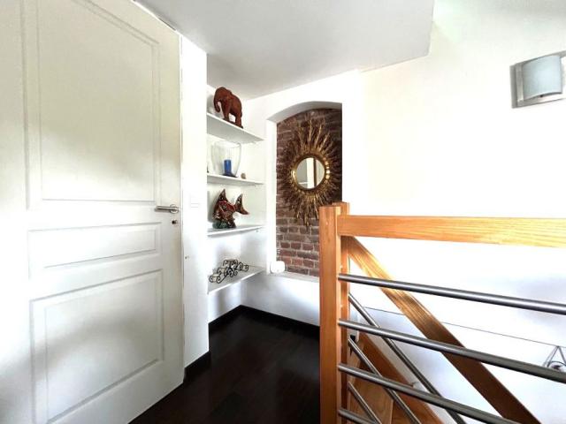 Maison de ville mitoyenne de 86m2 en excellent état bâtie su