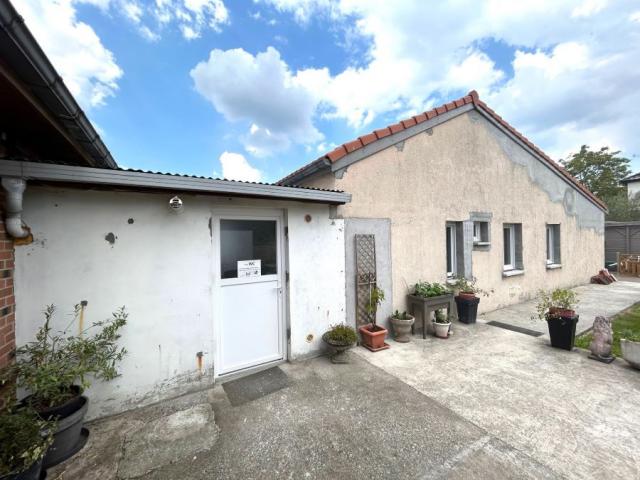 Deux logements de plain-pied idéal gite ou regroupement fami