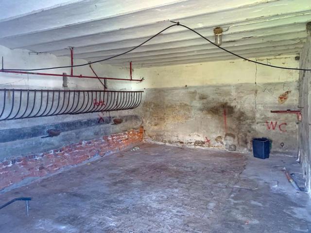 Belle grange individuelle à rénover complétement !!