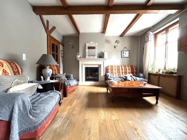 Maison de campagne individuelle de 156m2 bâtie sur une parce