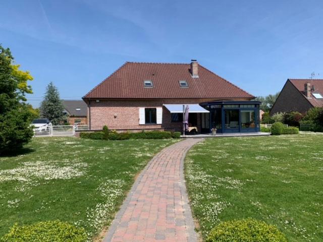 Pavillon individuel de 2010, prestations de qualité !!! 