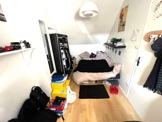 Hyper centre, maison mitoyenne avec 2 chambres proche toutes