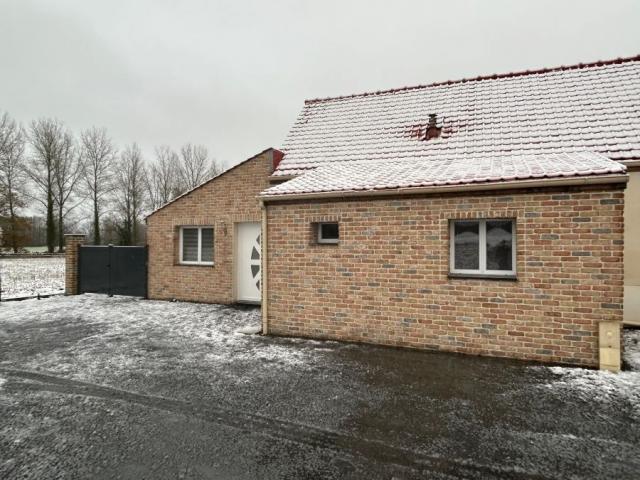 Maison de campagne individuelle située au calme et proche de