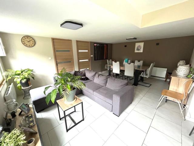 Deux logements de plain-pied idéal gite ou regroupement fami
