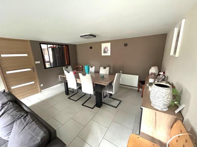 Deux logements de plain-pied idéal gite ou regroupement fami
