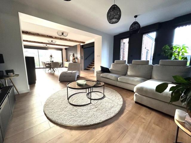 Très belle rénovation, charme et cachet pour cette longère i