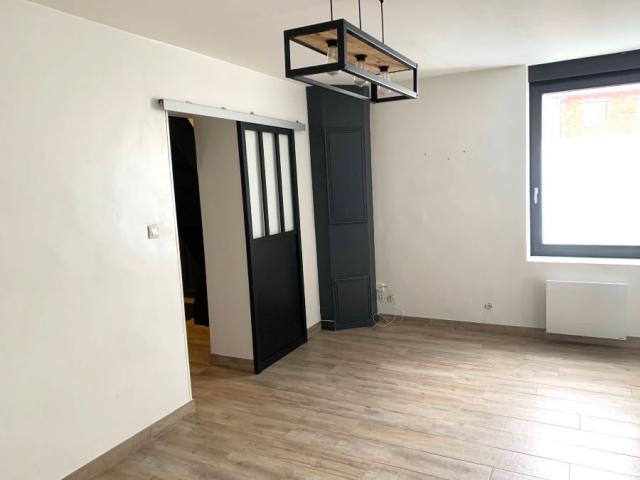 Maison de village entièrement rénovée secteur prisé, 139m2 h
